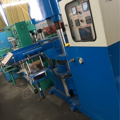 現貨200t硫化機橡膠機硅膠機全自動平板硫化機