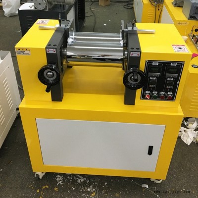 卓勝ZS-401BOW-120 開煉機(jī)    兩輥對(duì)煉機(jī)    混煉機(jī)