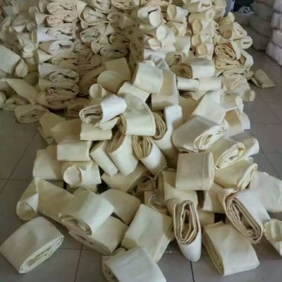 河南130*2500pps耐高溫除塵布袋可以在復雜的工況中達到良好的過濾性能