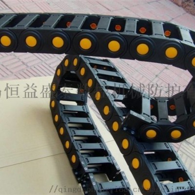 機(jī)床立式加工中心萬(wàn)向尼龍拖鏈