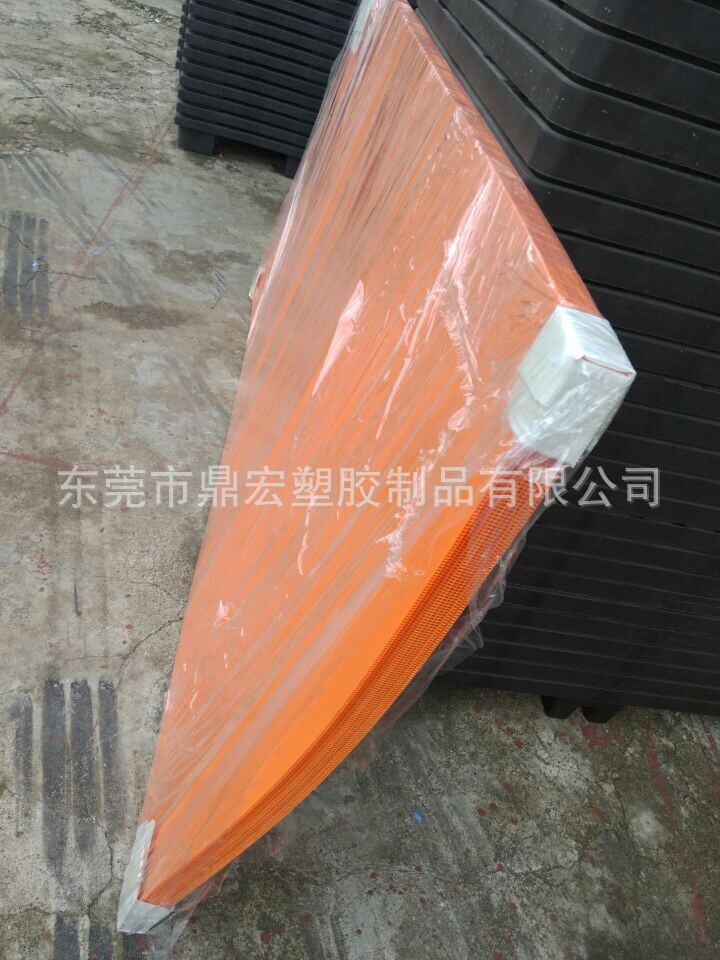 廠內中空板產品