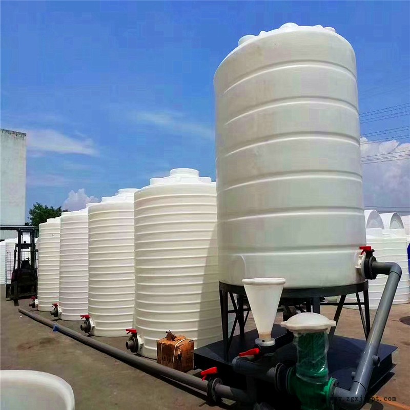 貴溪滾塑廠家供應聚水塔貴溪軟水箱