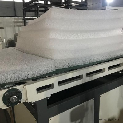 青島聚力德機械設(shè)備-廊坊3D高分子枕頭設(shè)備汽車靠墊