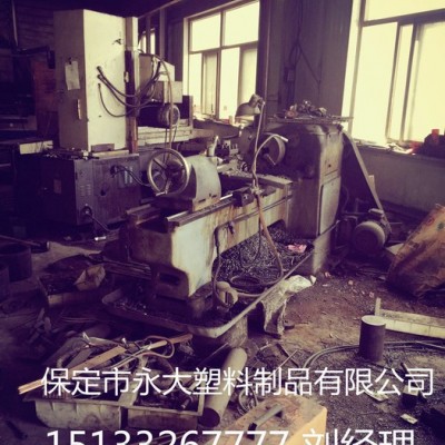 保定市永大塑料制品有限公司專業設計開發塑料模具 **路肩板模具 光潔度高 脫模快 韌度強