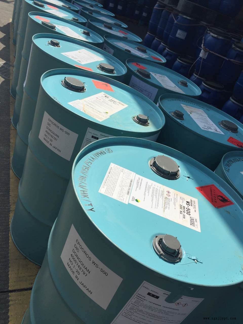 提供新驊化工水性皮革涂料長效交聯劑WS-500 水性皮革涂料惡唑啉基團交聯劑示例圖2